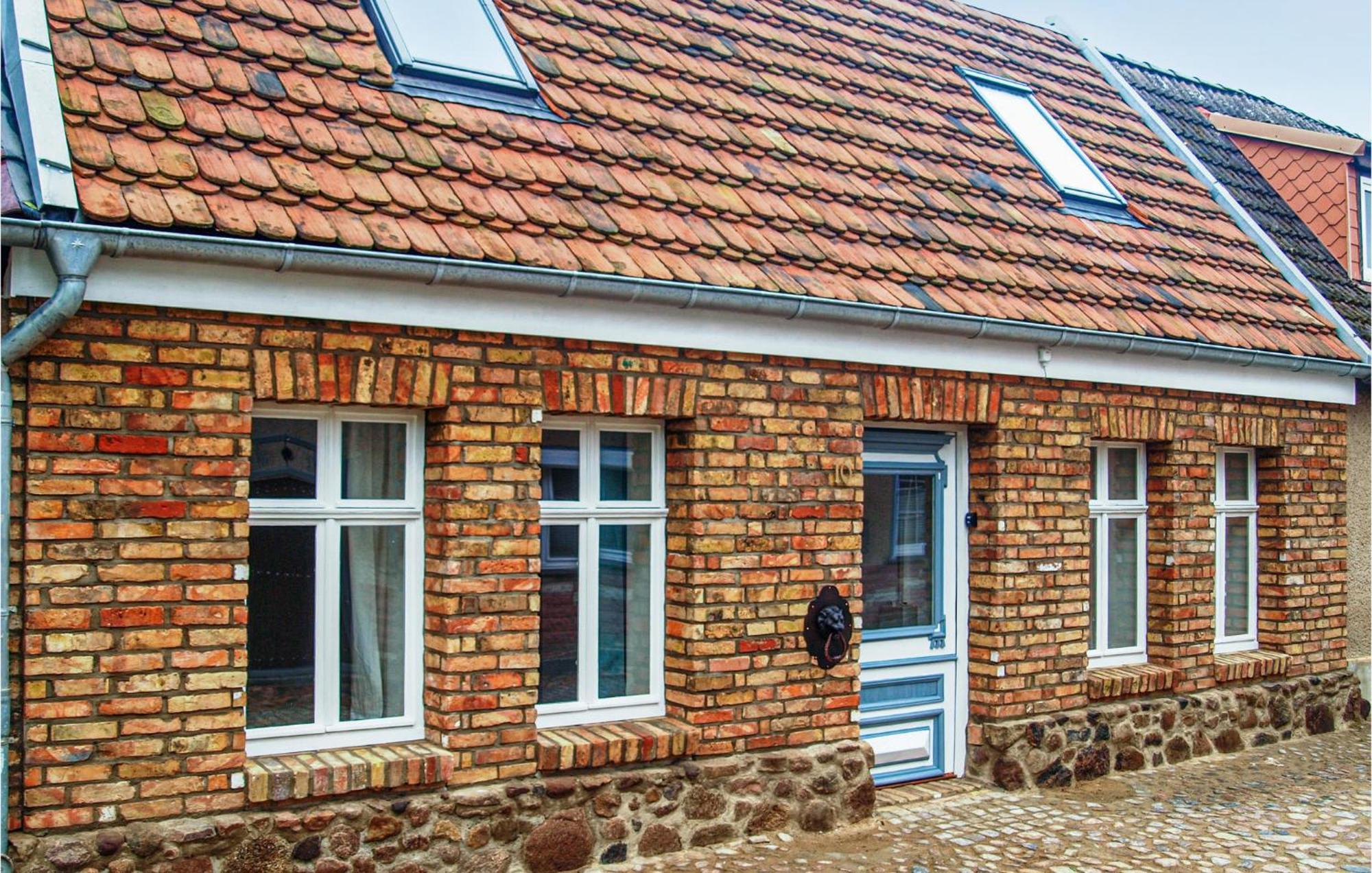 Awesome Home In Buetzow With Wifi Exterior foto